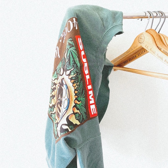 Sublime Distressed 40 oz to Freedom Retro Vintage Style Pilled Reworked Crewneck - Picture 3 of 3